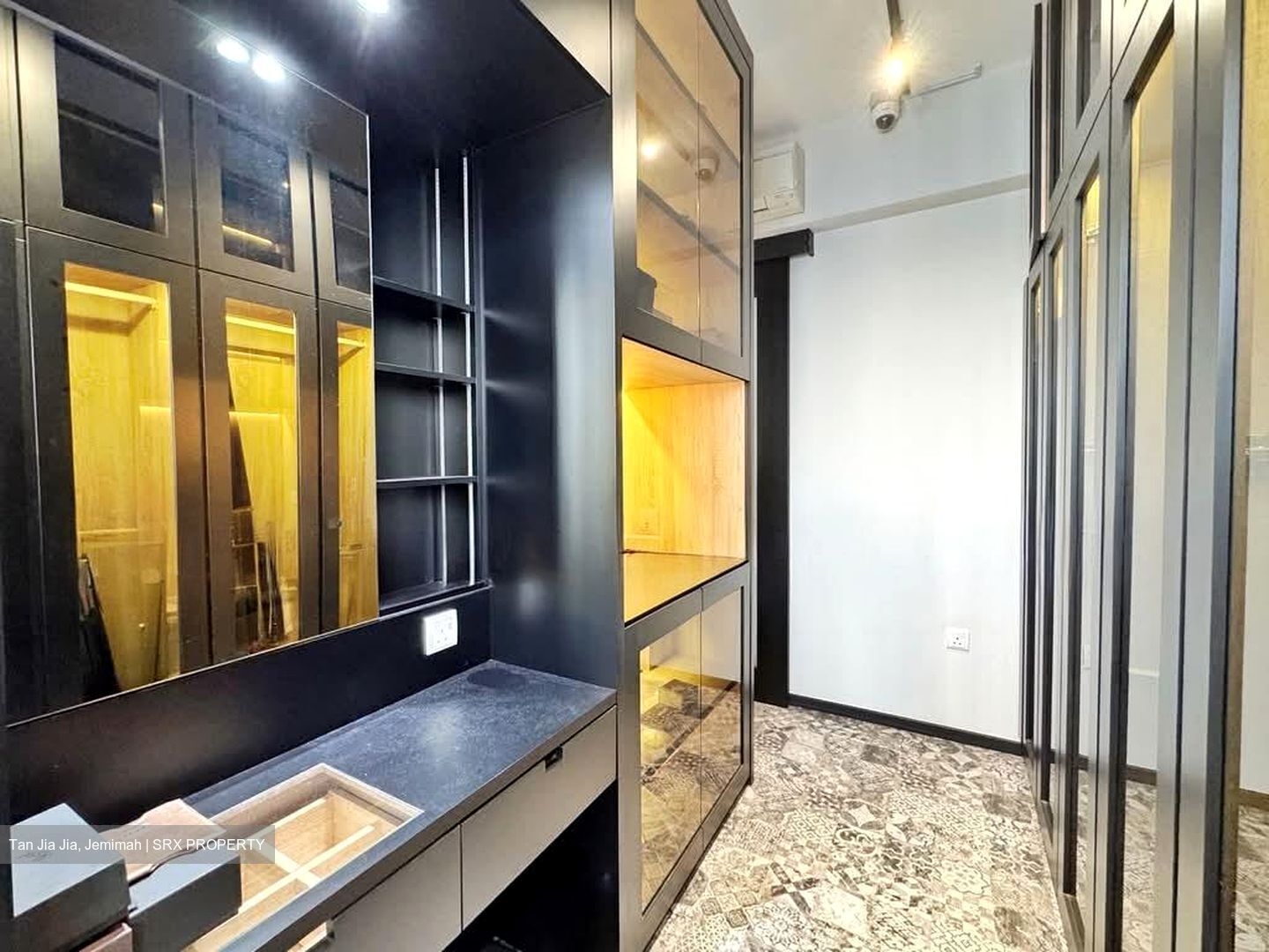 Trilive (D19), Condominium #587980591